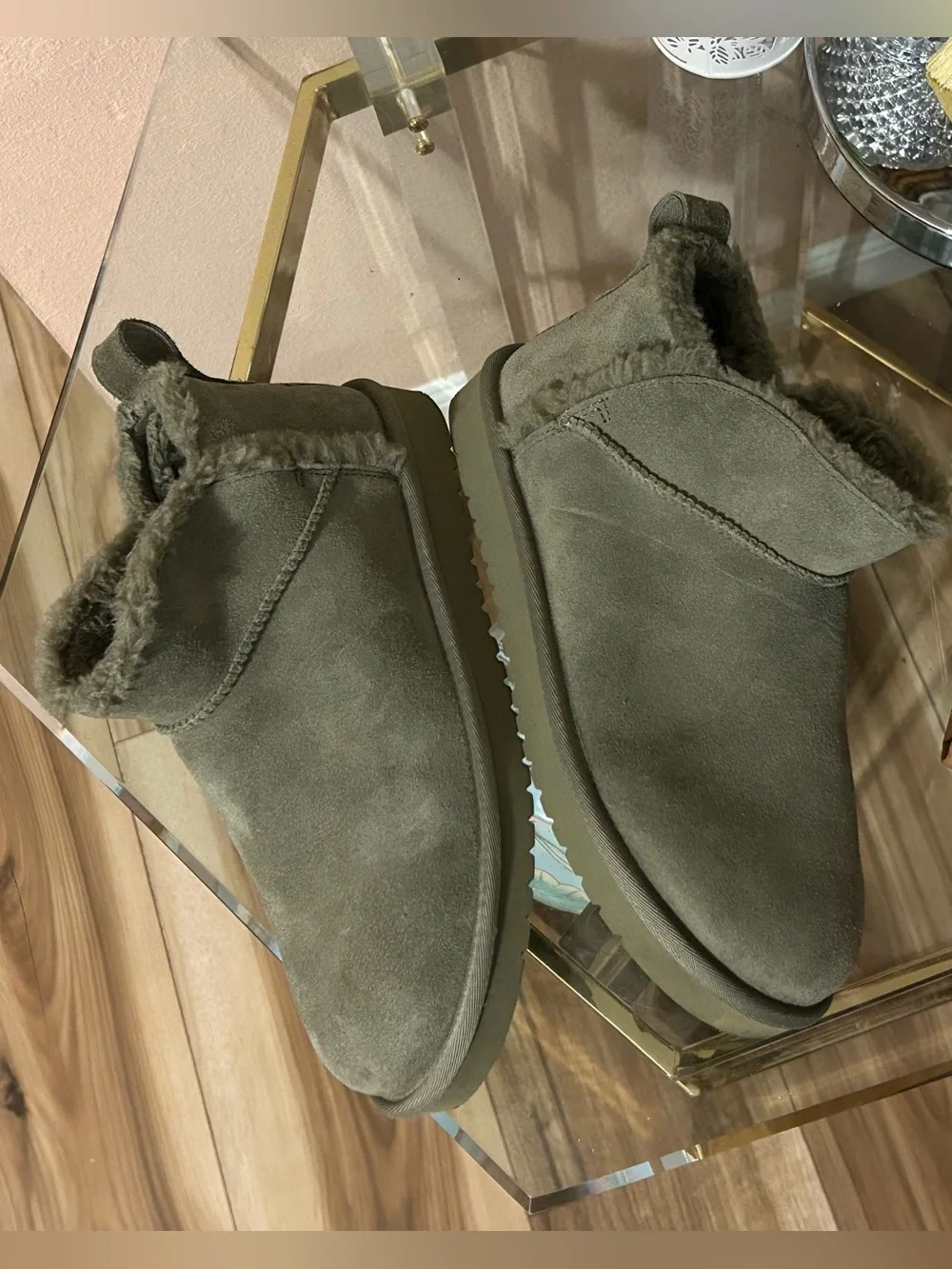 Koolaburra by UGG Mini Short Olive Green Suede Shearling Lined Ankle Booties 8
